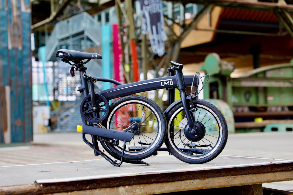 Ontdek hier de voordelen van de EMQ elektrische vouwfiets: Compact, slechts 12,9 KG en mega stijlvol